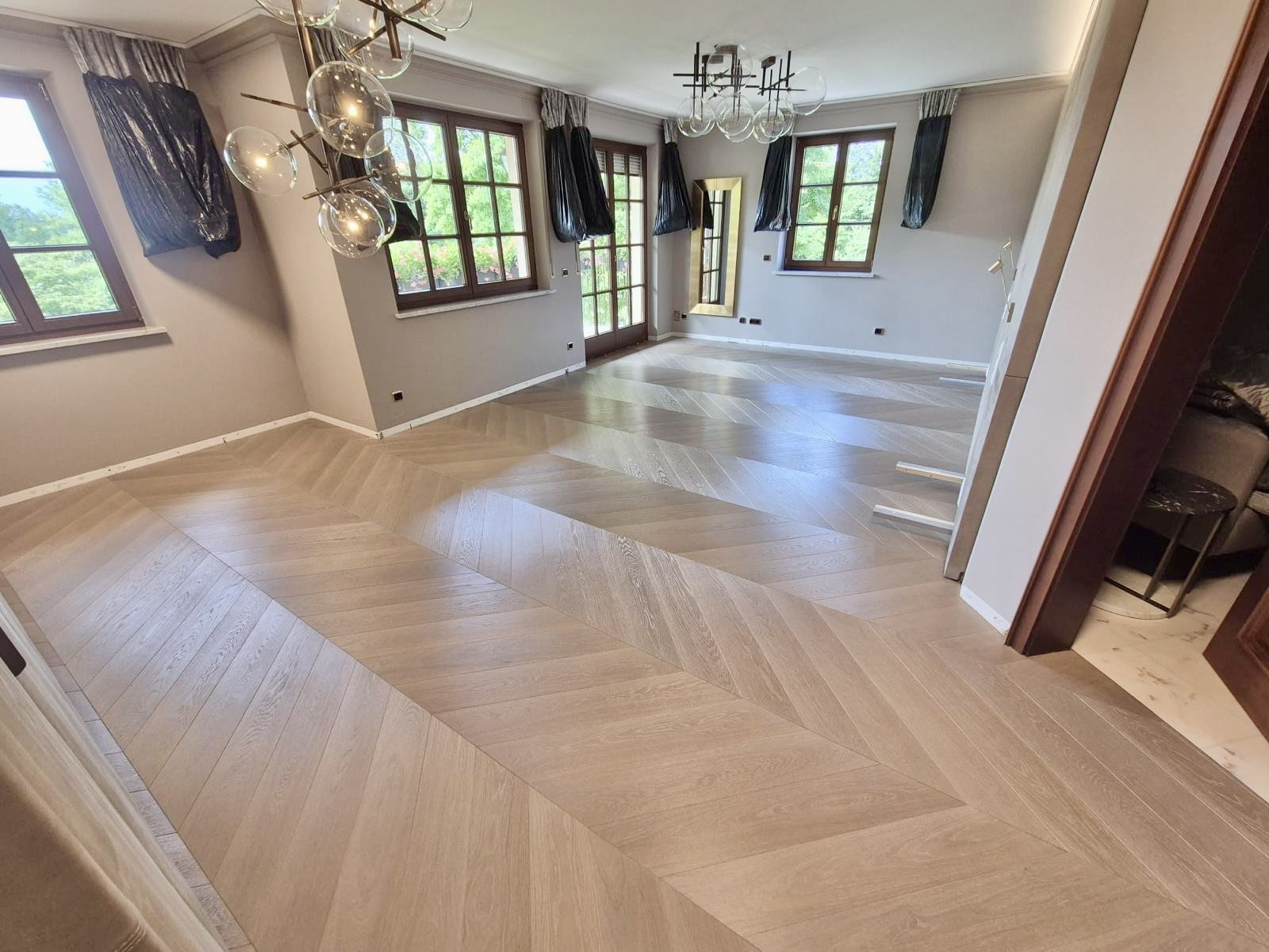 SELEKTIERT BEIGE CHEVRON